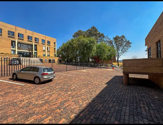 2,000M² OFFICE TO LET IN BEDFORDVIEW
